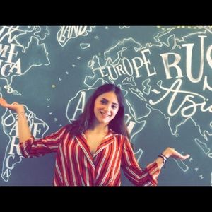 Meet your Posher, Adriana